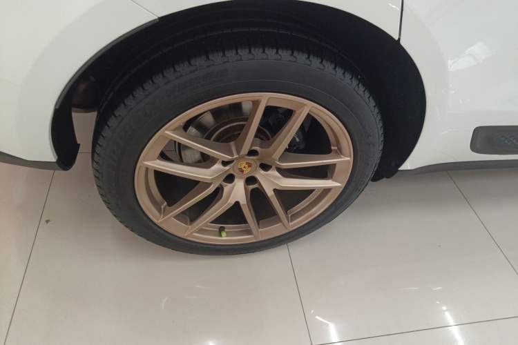 Used Porsche Macan 2022 Macan 2.0T Exterior 5