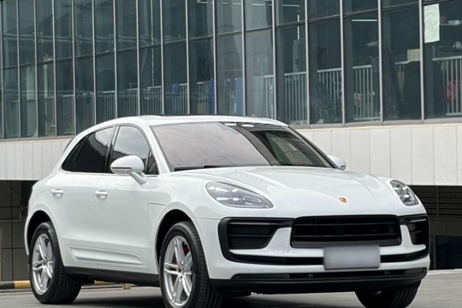 Used Porsche Macan 2022 Macan 2.0T Exterior 7