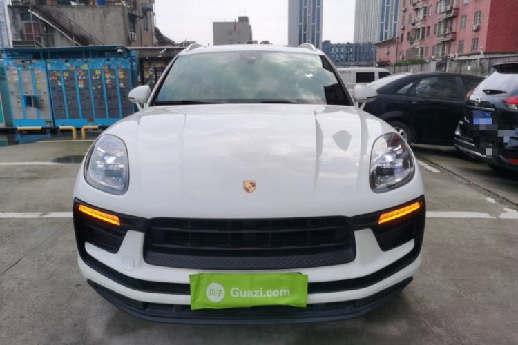 Used Porsche Macan 2022 Macan 2.0T Front