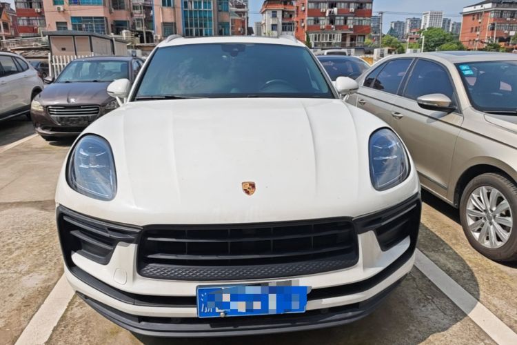 Used Porsche Macan 2022 Macan 2.0T Front