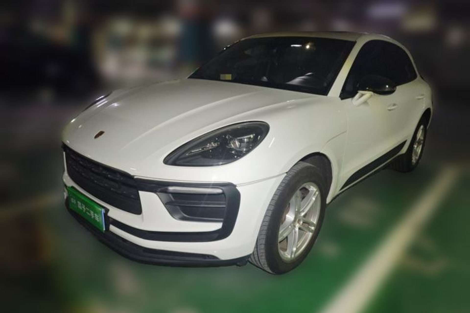 Used Porsche Macan 2022 Macan 2.0T Front Left 45 Deg