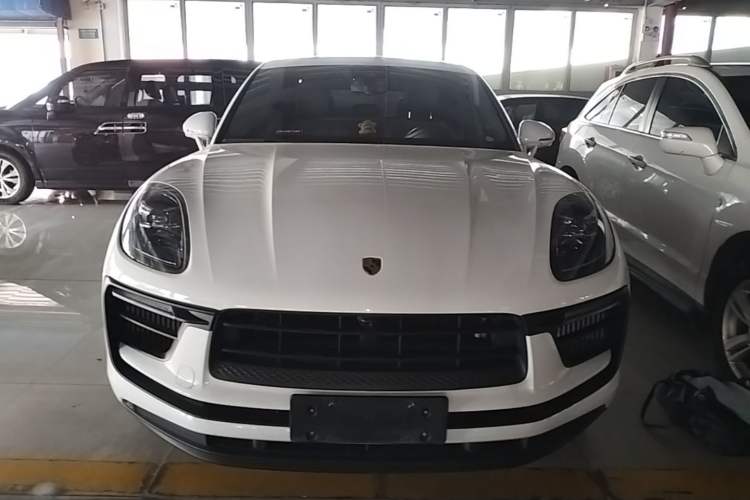 Used Porsche Macan 2022 Macan S 2.9T Front