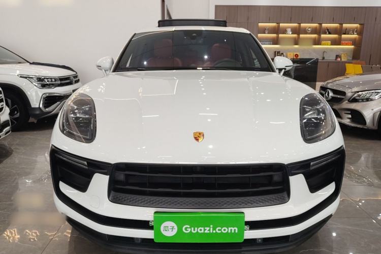Used Porsche Macan 2022 Macan 2.0T Front