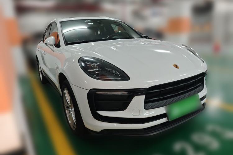 Used Porsche Macan 2022 Macan 2.0T Front Right 45 Deg