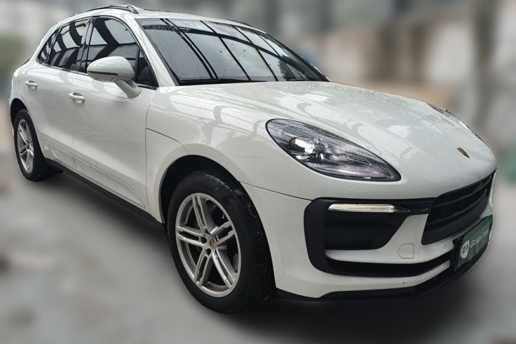 Used Porsche Macan 2022 Macan 2.0T Front Right 45 Deg