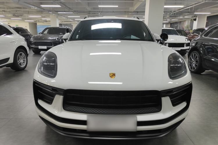 Used Porsche Macan 2022 Macan 2.0T Front
