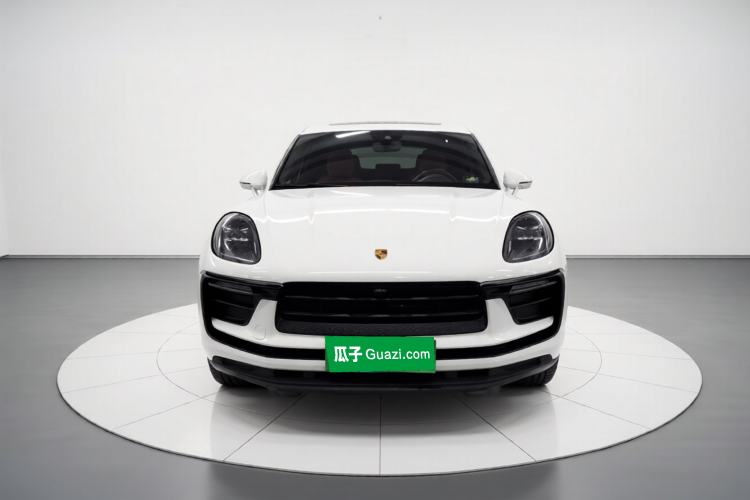 Used Porsche Macan 2022 Macan 2.0T Front