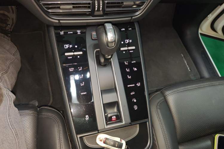 Used Porsche Macan 2022 Macan 2.0T Gear Lever