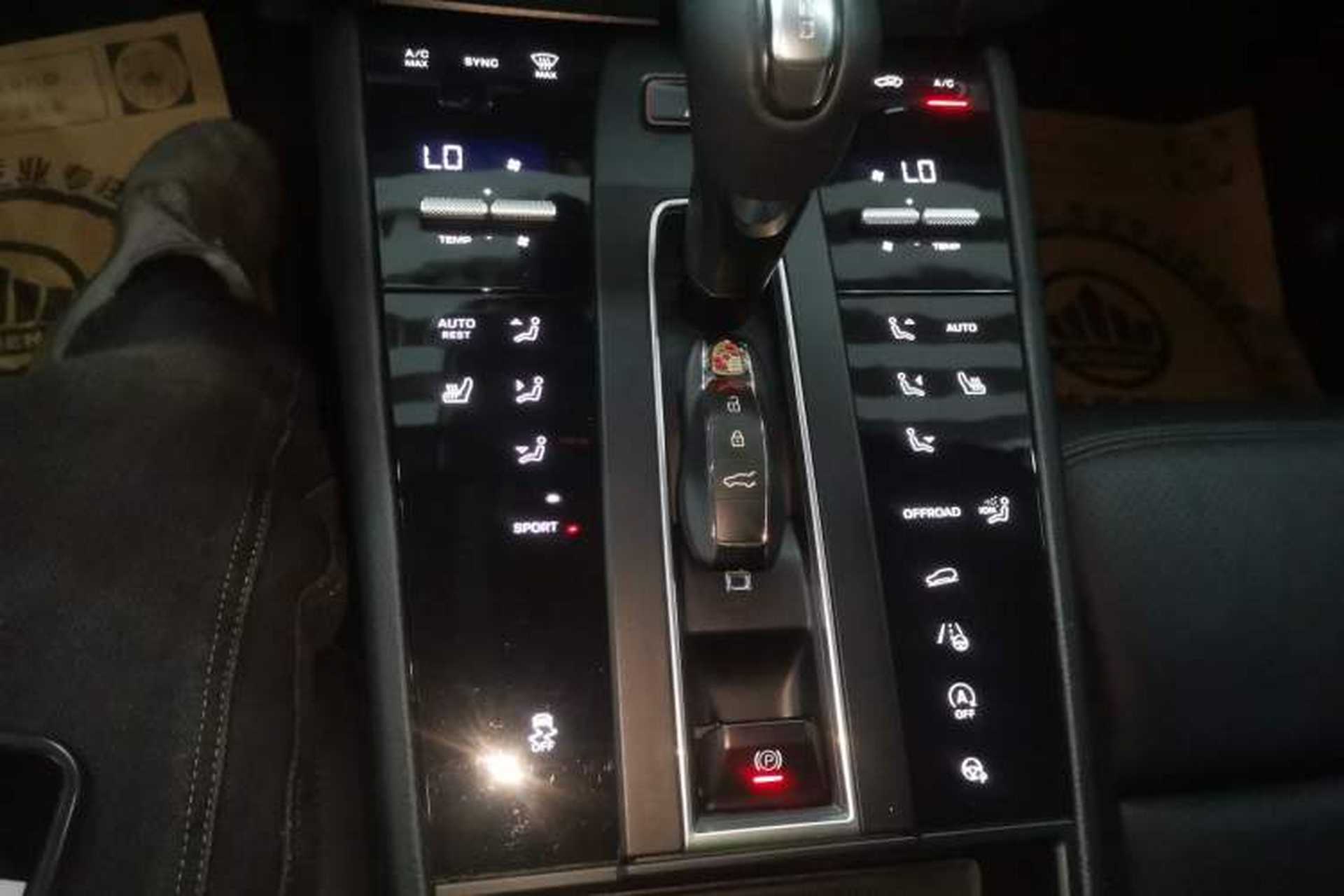 Used Porsche Macan 2022 Macan 2.0T Gear Lever