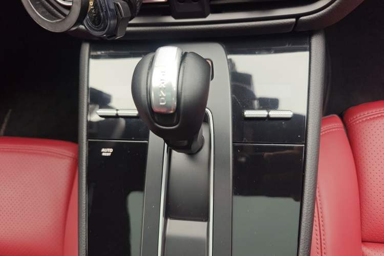 Used Porsche Macan 2022 Macan 2.0T Gear Lever