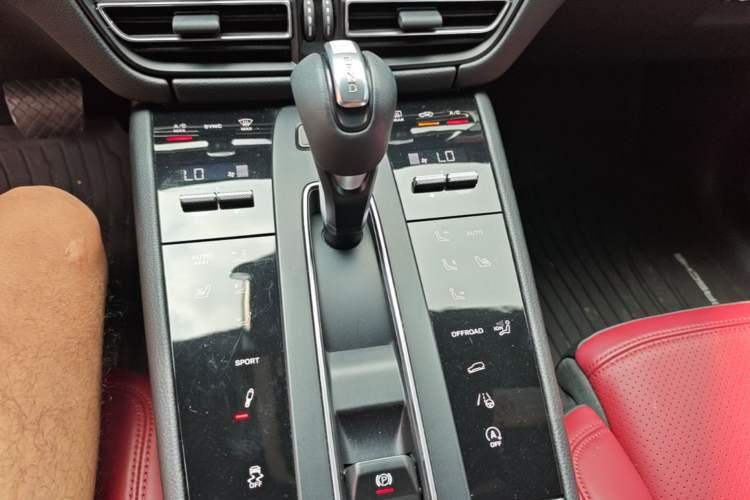 Used Porsche Macan 2022 Macan 2.0T Gear Lever
