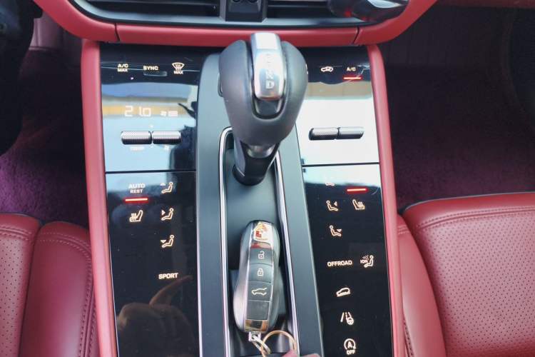 Used Porsche Macan 2022 Macan 2.0T Gear Lever
