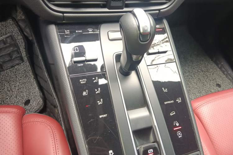 Used Porsche Macan 2022 Macan 2.0T Gear Lever