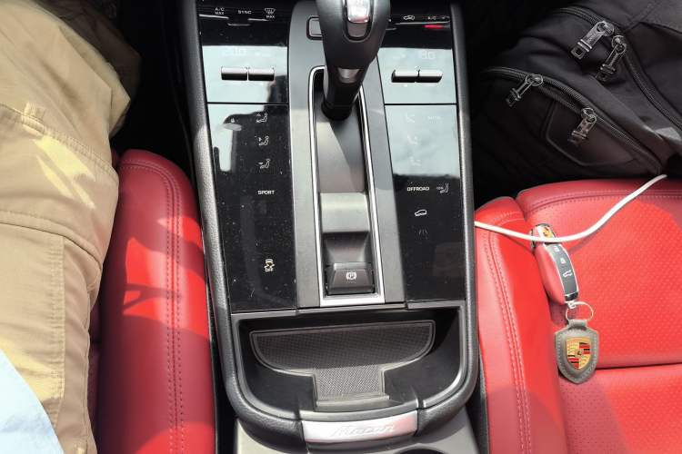 Used Porsche Macan 2022 Macan 2.0T Gear Lever