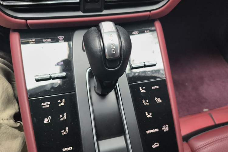 Used Porsche Macan 2022 Macan 2.0T Gear Lever