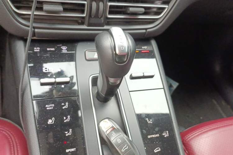 Used Porsche Macan 2022 Macan T 2.0T Gear Lever