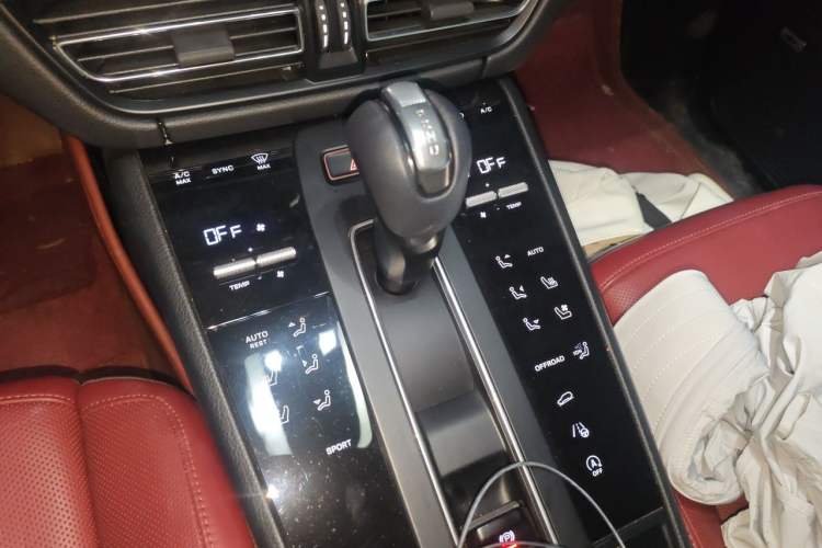 Used Porsche Macan 2022 Macan 2.0T Gear Lever