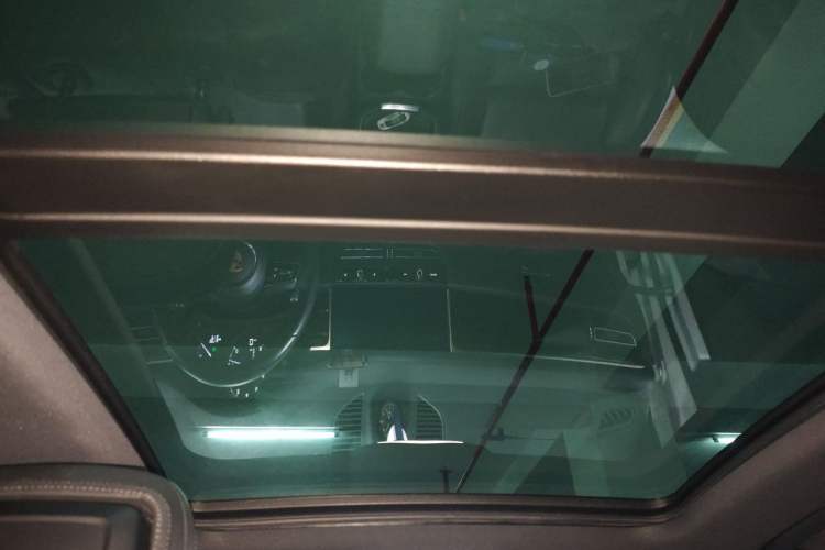 Used Porsche Macan 2022 Macan 2.0T Headliner