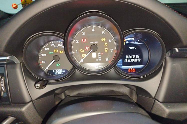 Used Porsche Macan 2022 Macan 2.0T Instrument Cluster