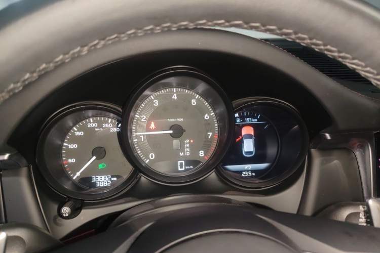Used Porsche Macan 2022 Macan 2.0T Instrument Cluster