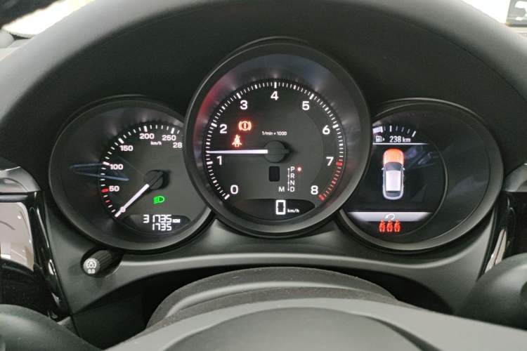Used Porsche Macan 2022 Macan 2.0T Instrument Cluster