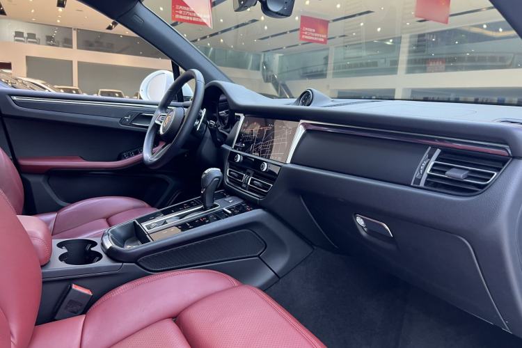 Used Porsche Macan 2022 Macan 2.0T Interior 10