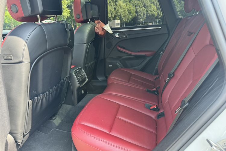 Used Porsche Macan 2022 Macan 2.0T Interior 3