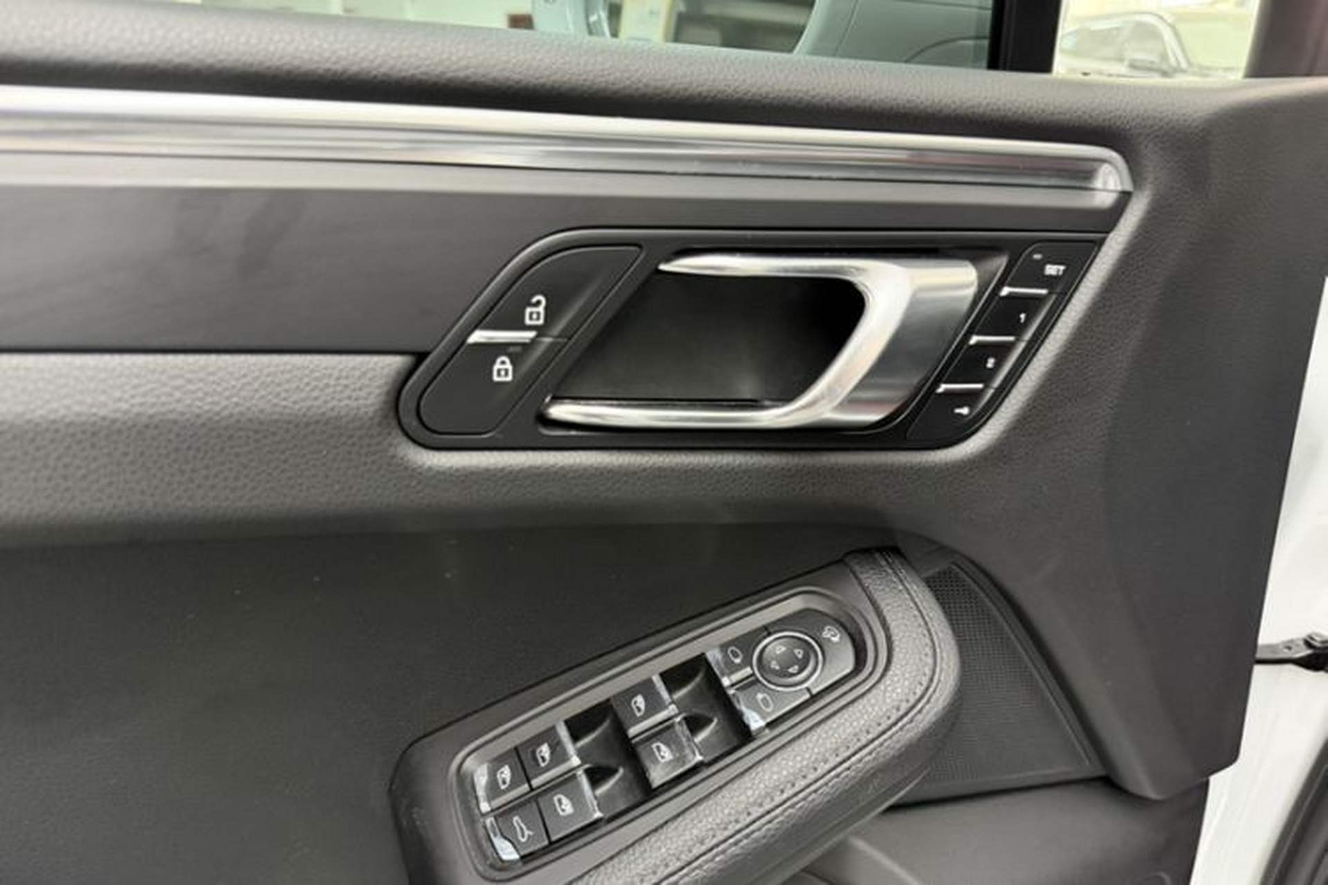 Used Porsche Macan 2022 Macan 2.0T Interior 5