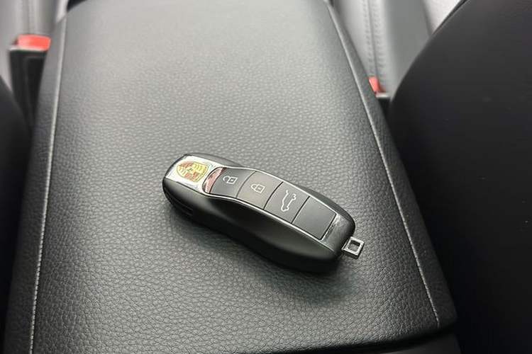Used Porsche Macan 2022 Macan S 2.9T Interior 7