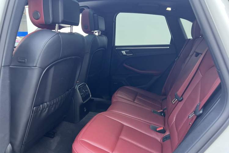 Used Porsche Macan 2022 Macan 2.0T Interior 7
