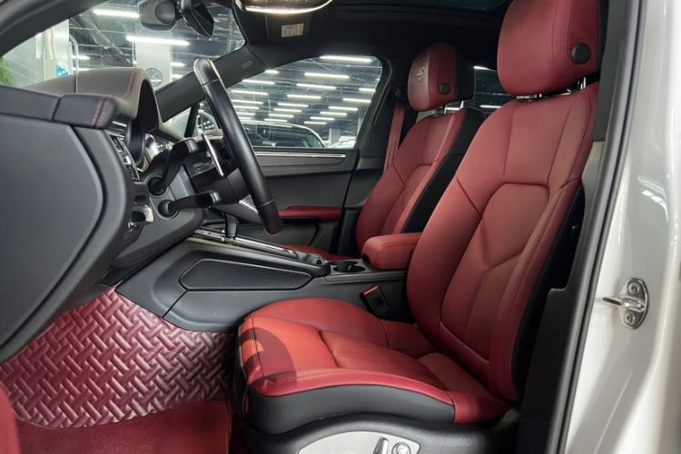 Used Porsche Macan 2022 Macan 2.0T Interior 9