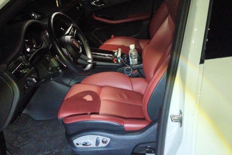Used Porsche Macan 2022 Macan T 2.0T Left Front Seat