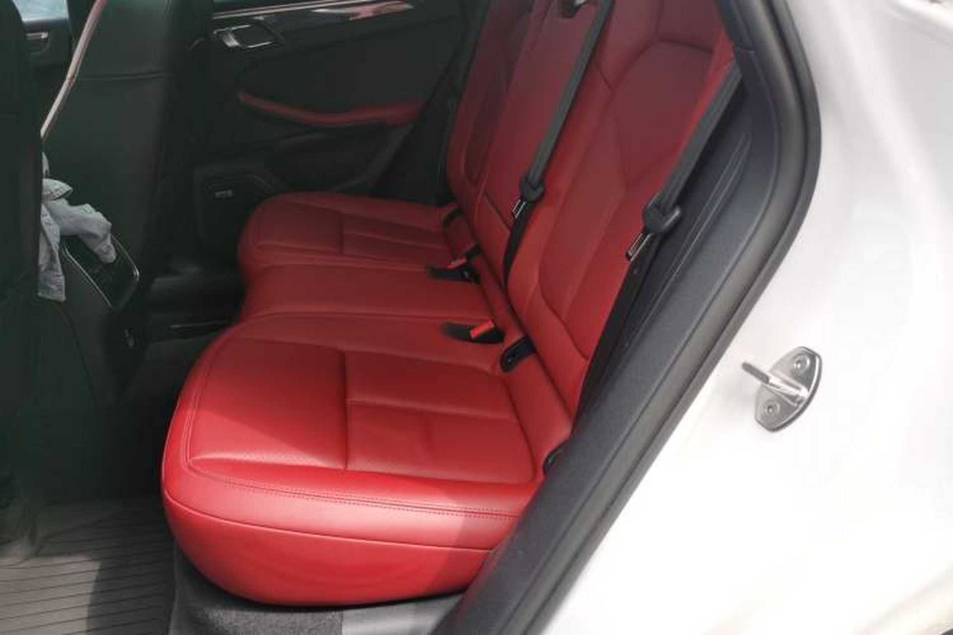Used Porsche Macan 2022 Macan 2.0T Left Rear Seat