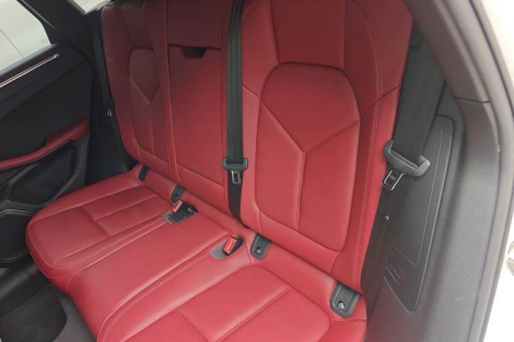 Used Porsche Macan 2022 Macan 2.0T Left Rear Seat