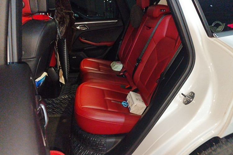 Used Porsche Macan 2022 Macan 2.0T Left Rear Seat
