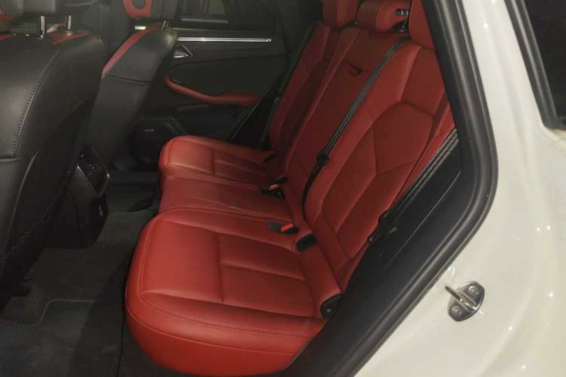 Used Porsche Macan 2022 Macan 2.0T Left Rear Seat