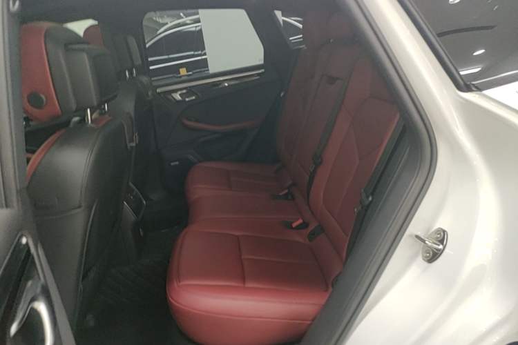 Used Porsche Macan 2022 Macan 2.0T Left Rear Seat