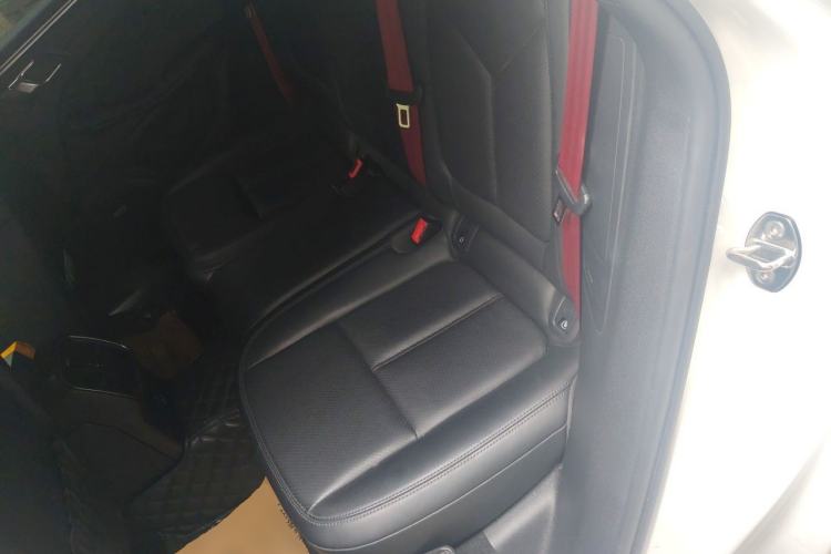 Used Porsche Macan 2022 Macan 2.0T Left Rear Seat