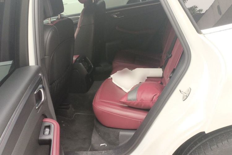 Used Porsche Macan 2022 Macan T 2.0T Left Rear Seat