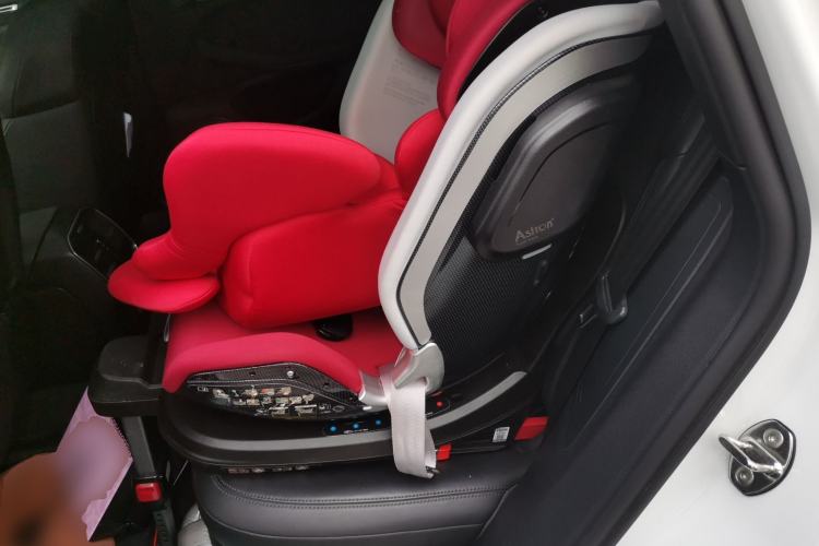Used Porsche Macan 2022 Macan GTS 2.9T Left Rear Seat