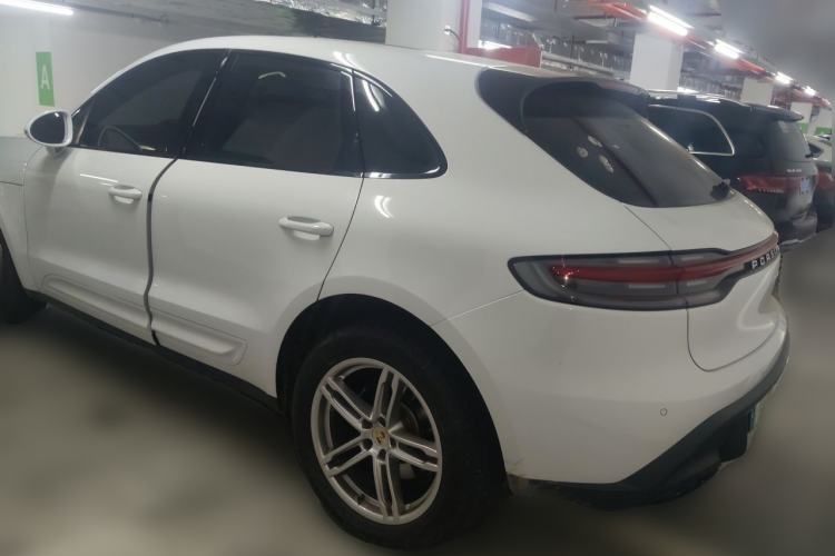 Used Porsche Macan 2022 Macan 2.0T Rear Left 45 Deg