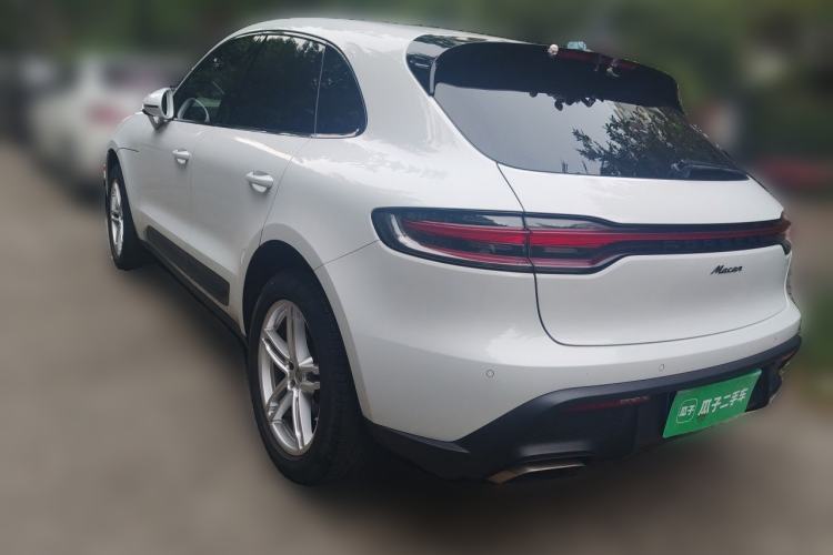 Used Porsche Macan 2022 Macan 2.0T Rear Left 45 Deg