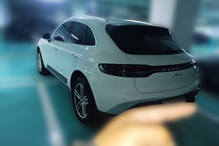 Used Porsche Macan 2022 Macan 2.0T Rear Left 45 Deg