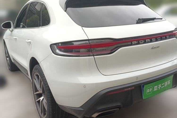 Used Porsche Macan 2022 Macan T 2.0T Rear Left 45 Deg