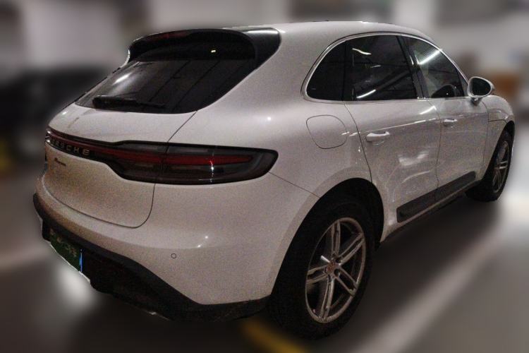 Used Porsche Macan 2022 Macan 2.0T Rear Right 45 Deg
