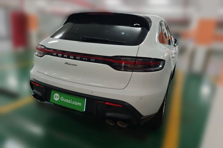 Used Porsche Macan 2022 Macan 2.0T Rear Right 45 Deg