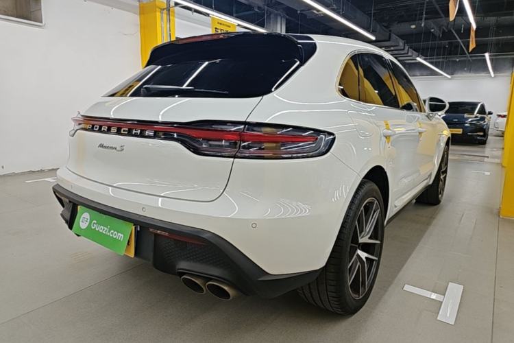 Used Porsche Macan 2022 Macan S 2.9T Rear Right 45 Deg