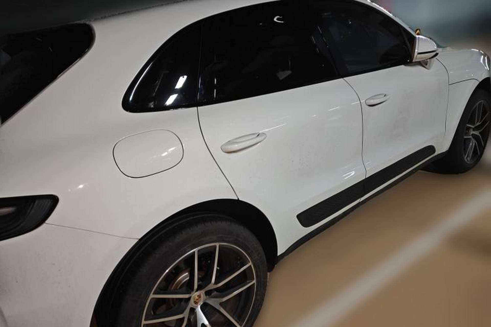 Used Porsche Macan 2022 Macan 2.0T Rear Right 45 Deg