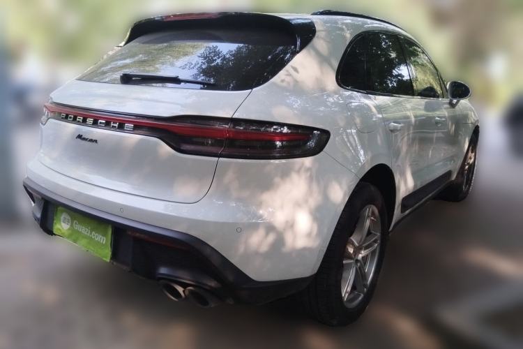 Used Porsche Macan 2022 Macan 2.0T Rear Right 45 Deg