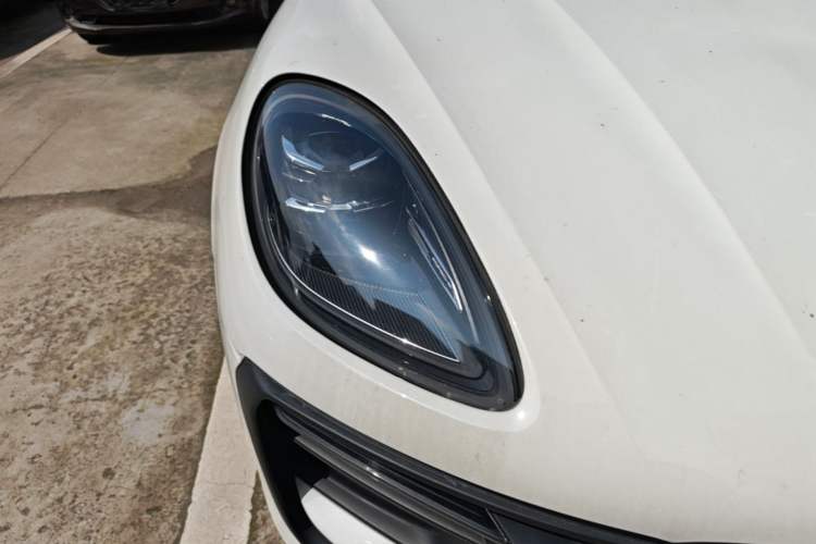Used Porsche Macan 2022 Macan 2.0T Right Front Headlight